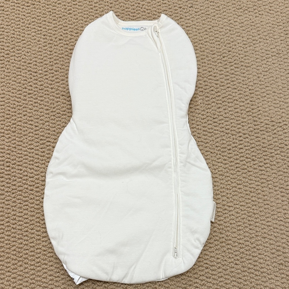 NWOT Happiest Baby Swaddle